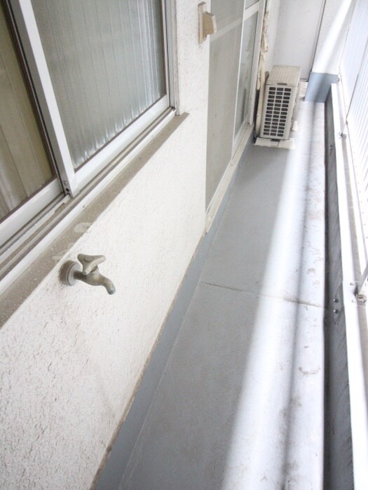 物件内観写真18　(洗濯機置場)