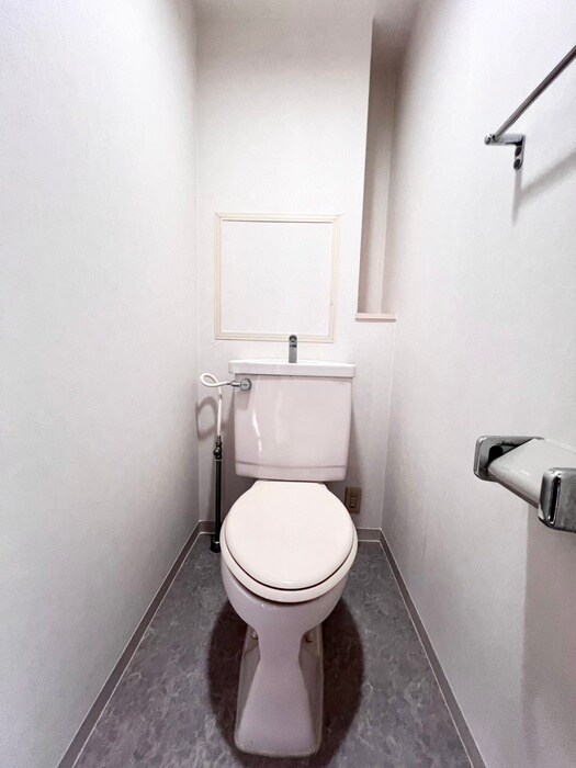 物件内観写真16　(トイレ)