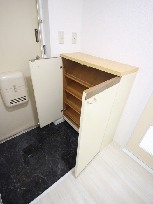 物件内観写真12　(靴箱)