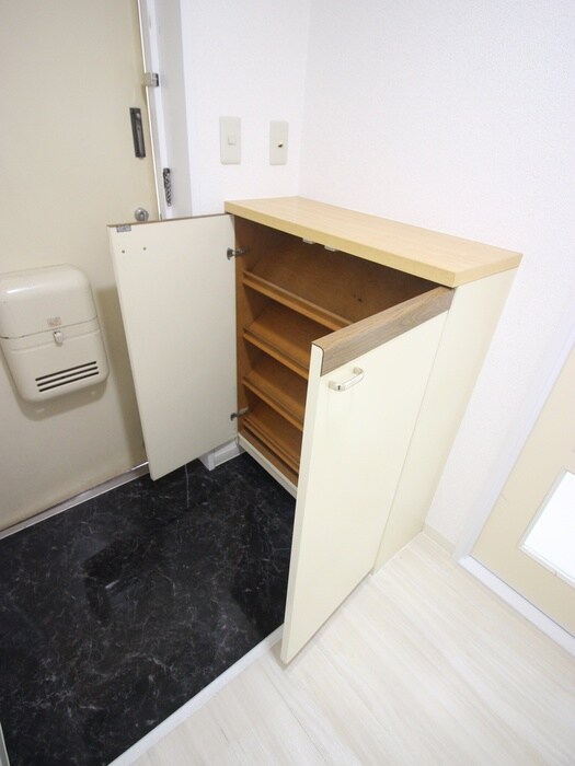 物件内観写真14　(靴箱)