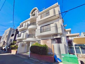 シャトーロード外観写真