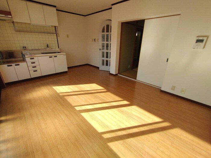 物件内観写真8　(居室)