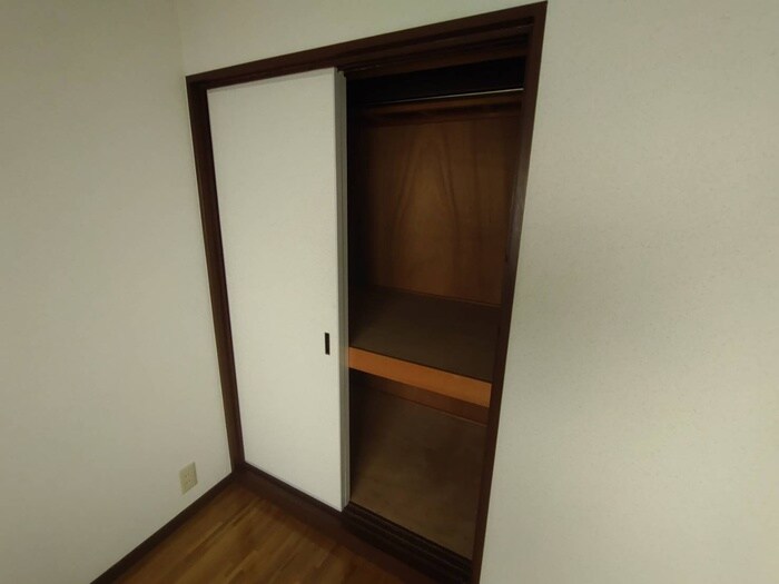 物件内観写真16　(収納)