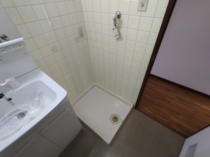 物件内観写真19　(洗濯機置場)