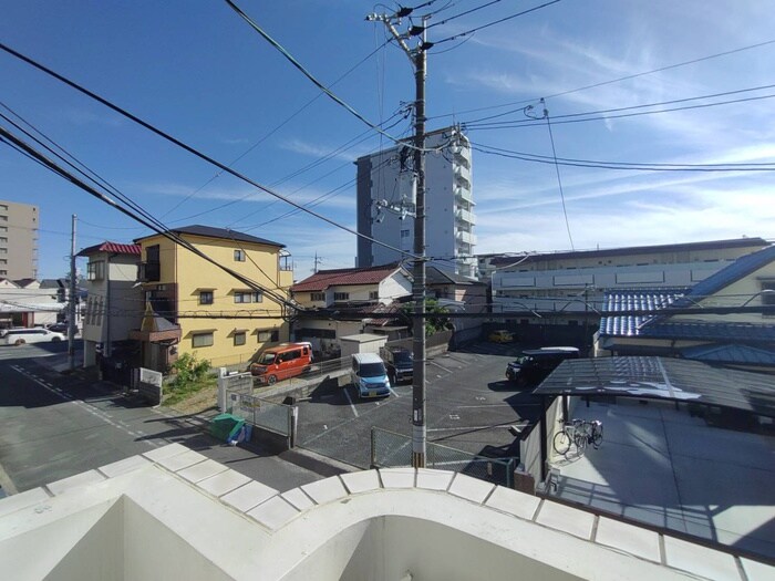 物件内観写真22　(室内からの展望)