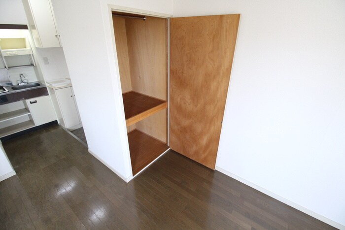 物件内観写真13　(収納)