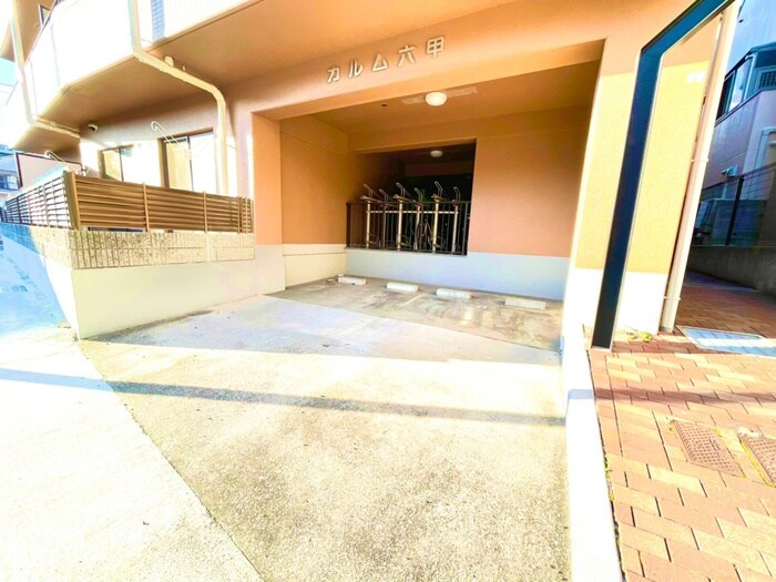 物件外観写真3　(駐輪場)