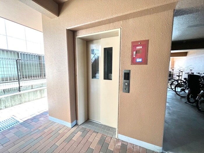 物件外観写真5　(建物設備)