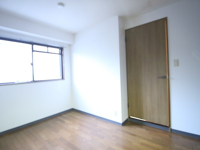 物件内観写真18　(居室)