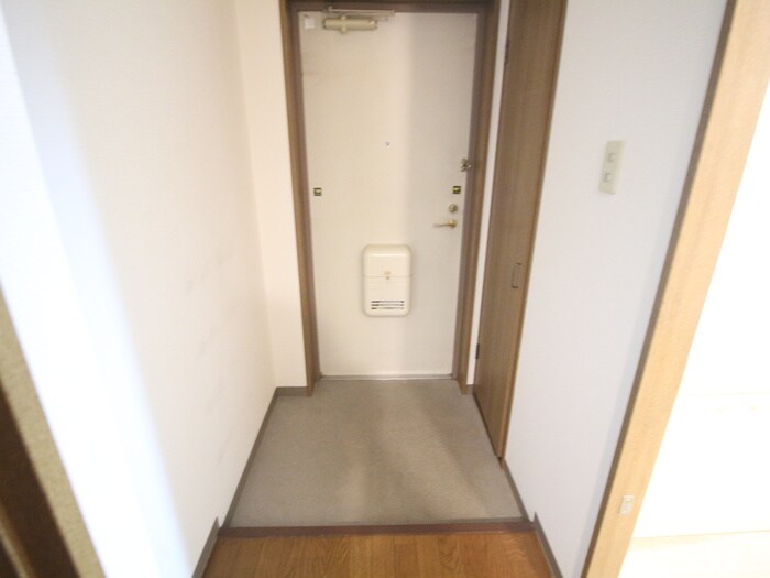 物件内観写真20　(玄関)