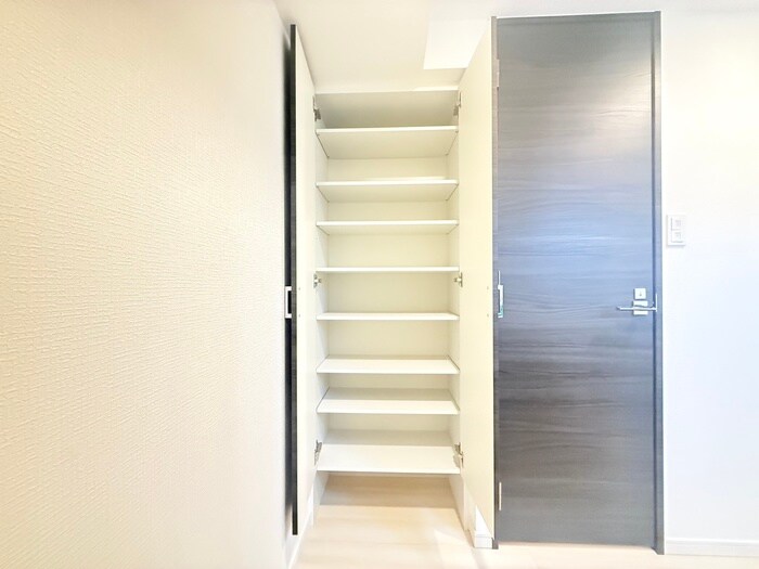 物件内観写真16　(靴箱)