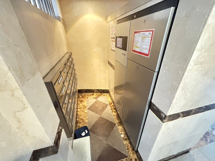 物件外観写真4　(建物設備)