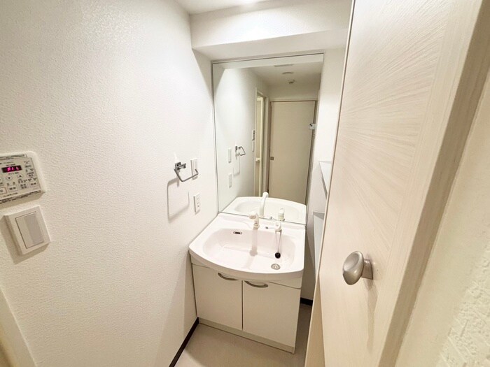 物件内観写真15　(洗面)