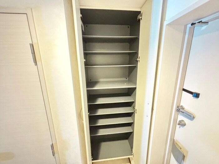 物件内観写真19　(靴箱)