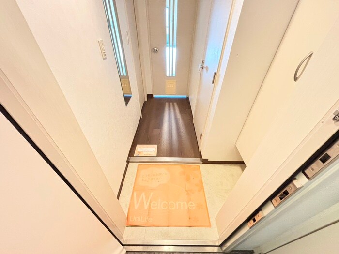 物件内観写真20　(玄関)