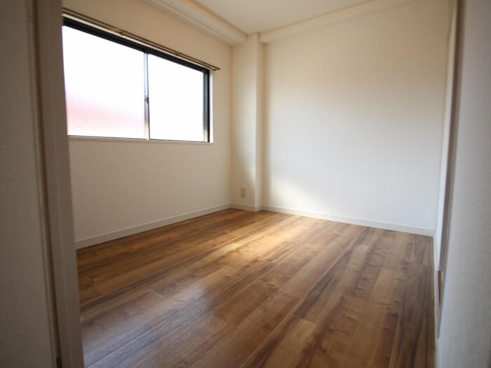 物件内観写真19　(居室)
