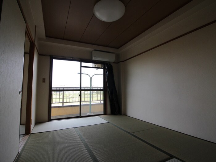 物件内観写真9　(居室)