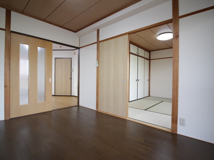 物件内観写真9　(居室)