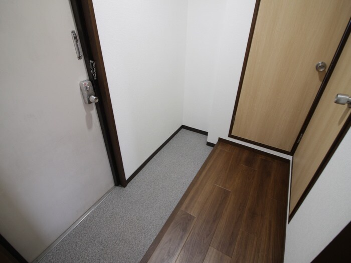 物件内観写真18　(廊下)