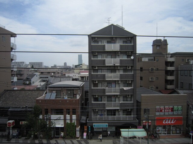 物件内観写真16　(室内からの展望)