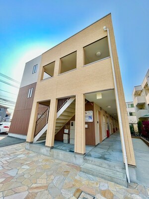ｽﾘｰﾊｰﾌﾞｽｸﾞﾚﾝﾂｪﾝﾄ泉大津外観写真