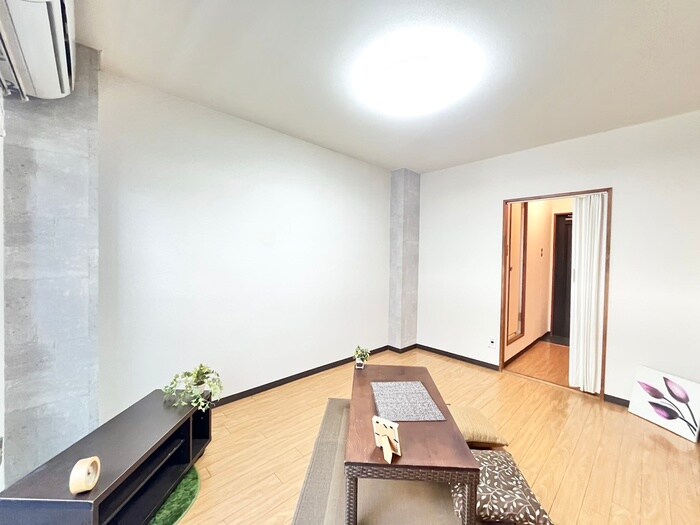 物件内観写真7　(居室)