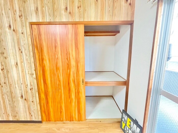 物件内観写真11　(収納)
