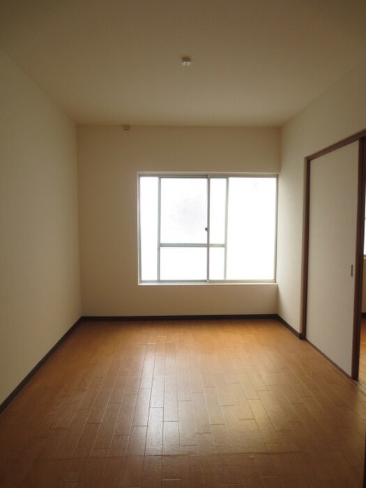 物件内観写真11　(居室)