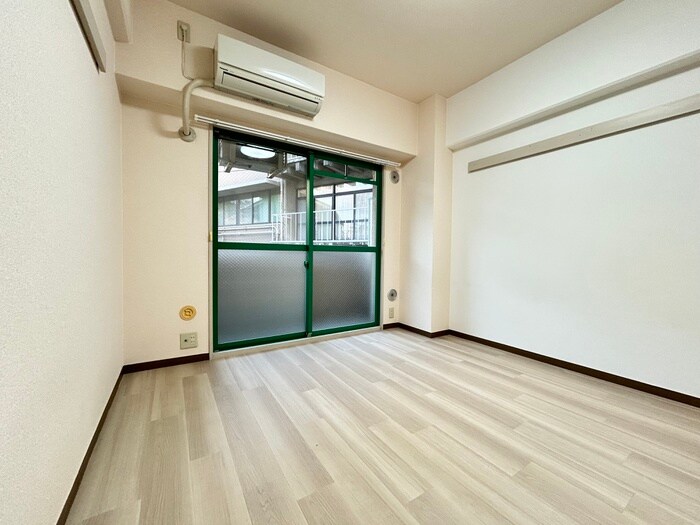 物件内観写真8　(居室)