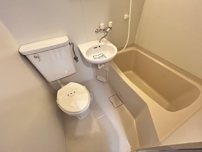 物件内観写真12　(バス／シャワールーム等)