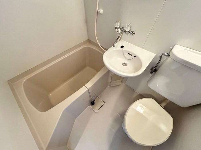 物件内観写真12　(バス／シャワールーム等)