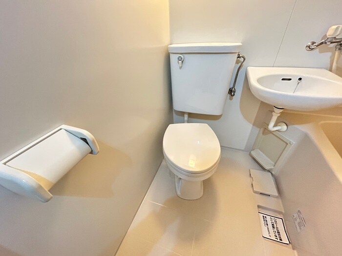 物件内観写真14　(トイレ)