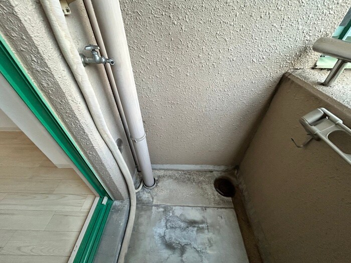 物件内観写真15　(洗濯機置場)