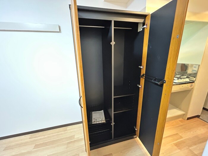 物件内観写真16　(収納)