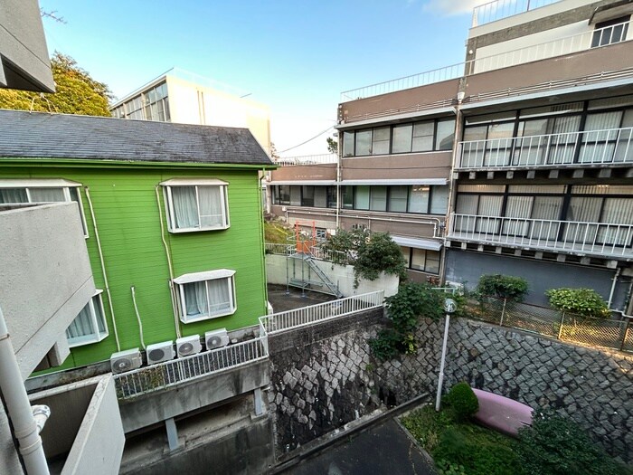 物件内観写真22　(室内からの展望)