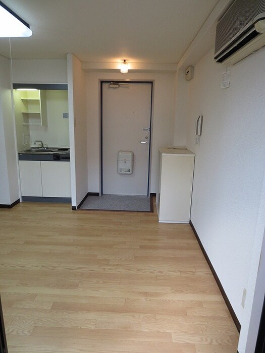 物件内観写真14　(玄関)