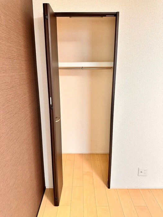 物件内観写真13　(収納)