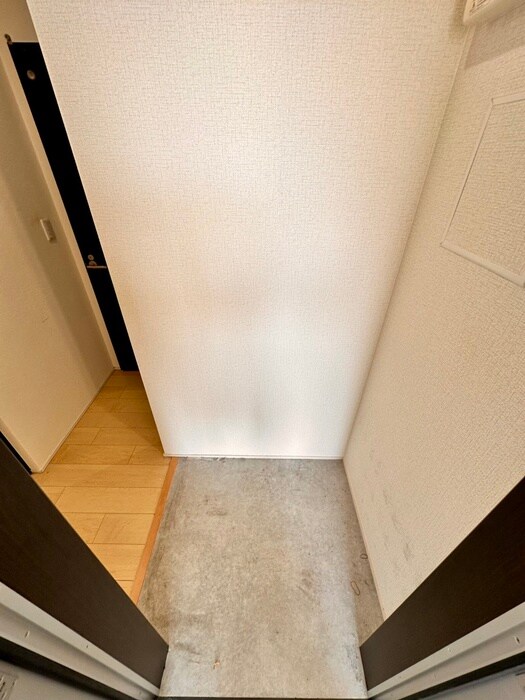 物件内観写真15　(玄関)