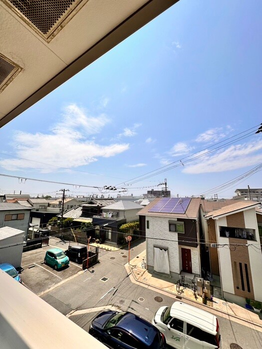 物件内観写真17　(室内からの展望)