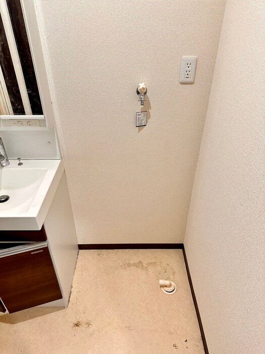 物件内観写真19　(洗濯機置場)