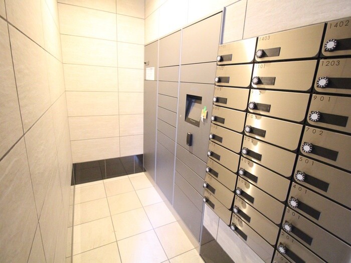 物件外観写真6　(建物設備)