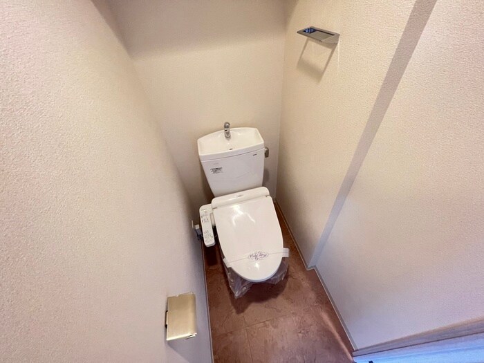 物件内観写真14　(トイレ)