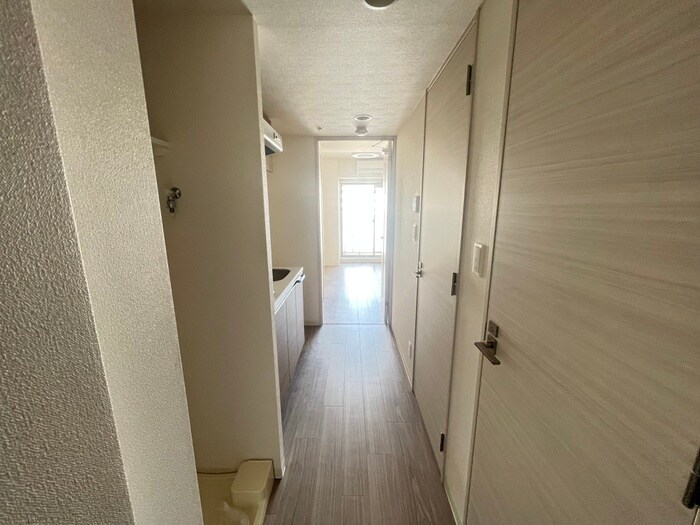 物件内観写真17　(廊下)