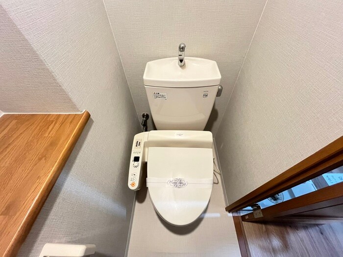 物件内観写真11　(トイレ)