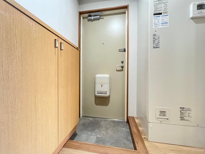 物件内観写真15　(玄関)