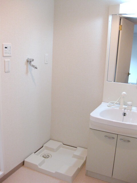 物件内観写真12　(洗面)