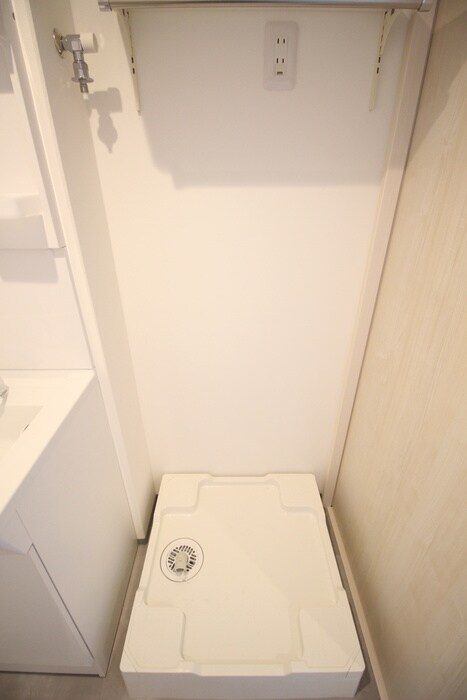 物件内観写真13　(洗濯機置場)