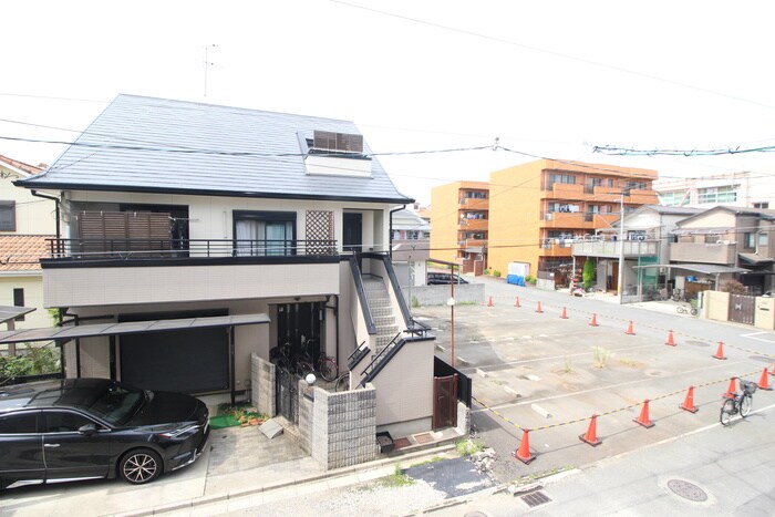 物件内観写真22　(室内からの展望)