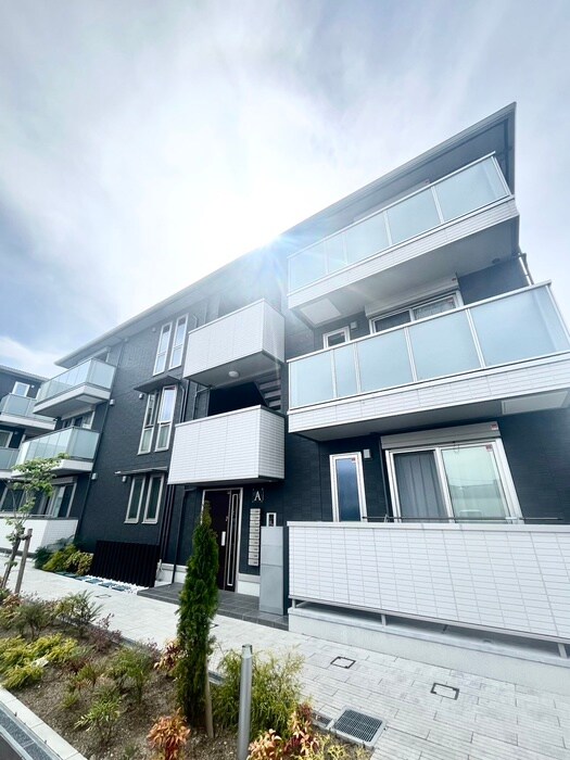 物件外観写真1　(外観写真)