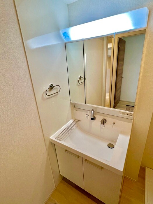 物件内観写真13　(洗面)